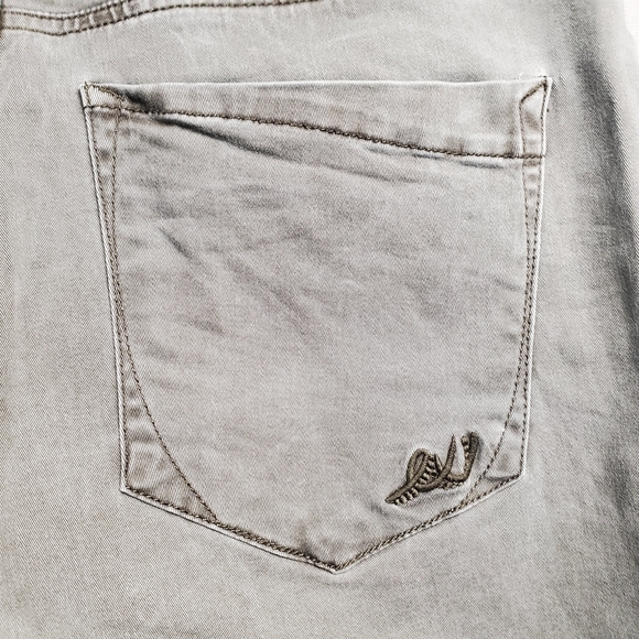 Express Women's Sage Skinny Jeans - Picture 3 of 8